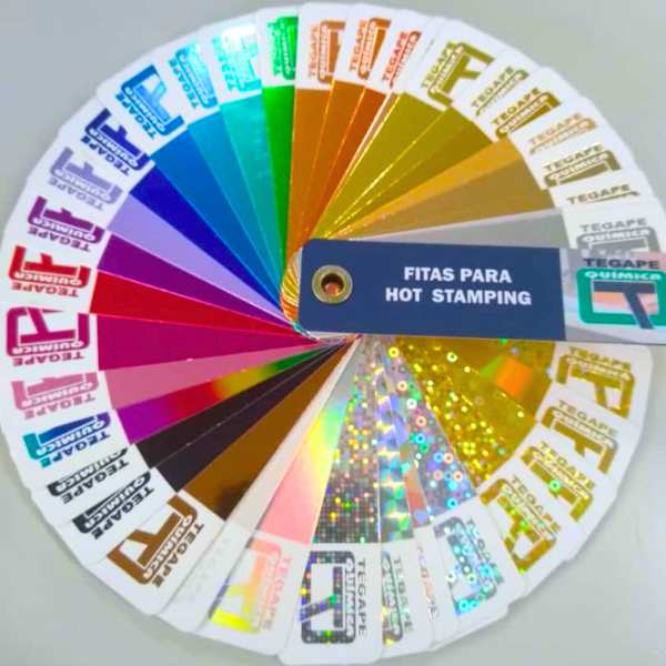 conjunto de amostras de diversas cores de fita hot stamping